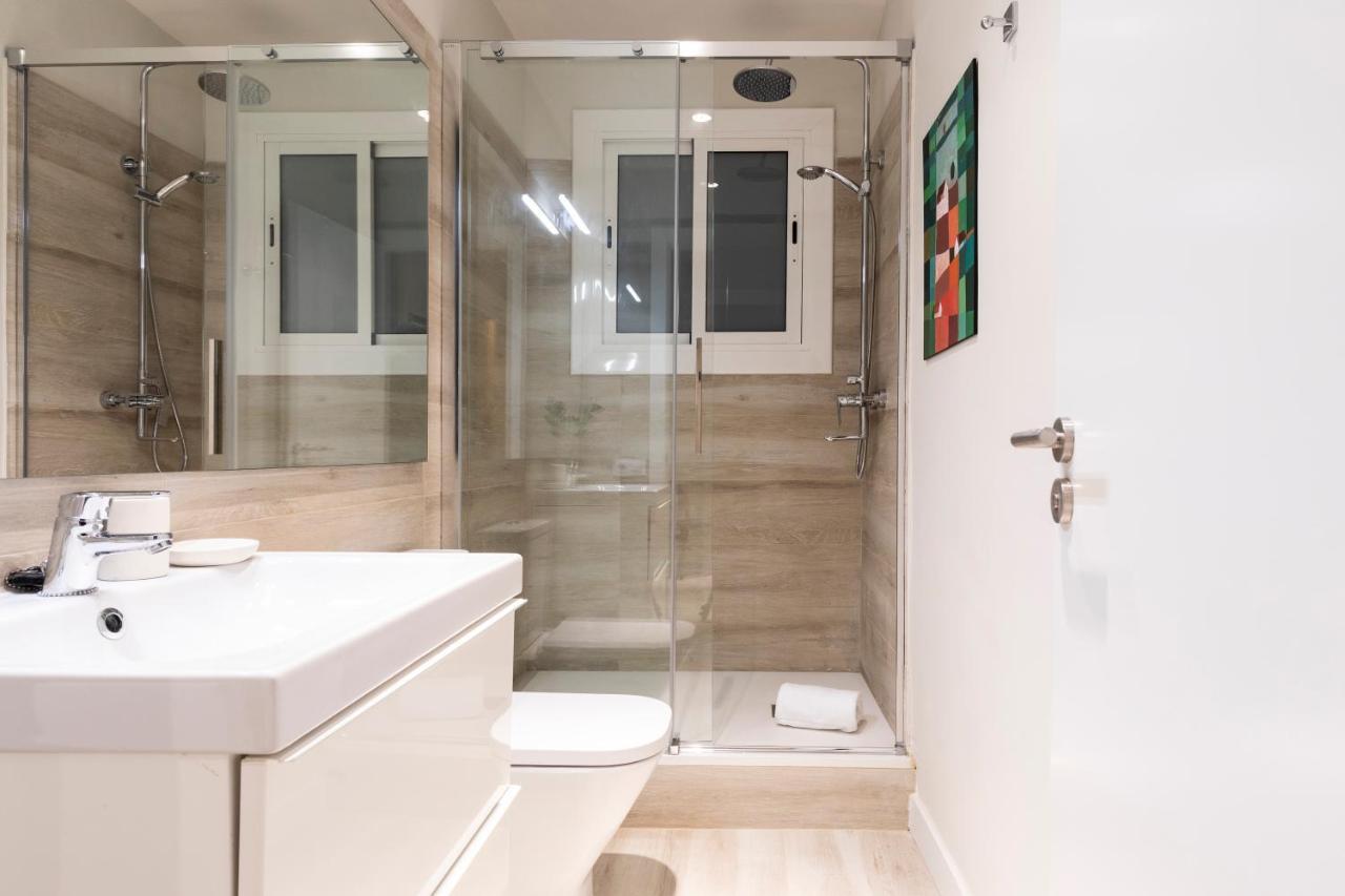Aspasios Gracia Apartments Барселона Екстер'єр фото